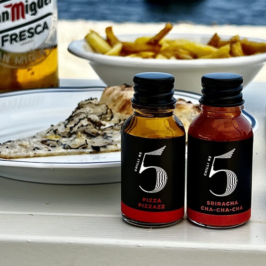 Chilli No. 5 Travel Hot Sauce Gift Set 5060831310957 2